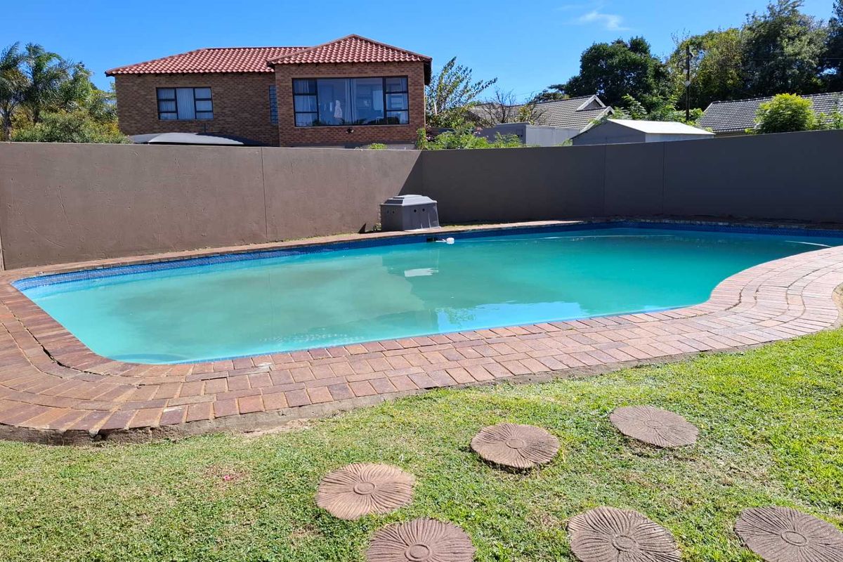 Pet Friendly Cottage with Pool and Lapa - Photo 2