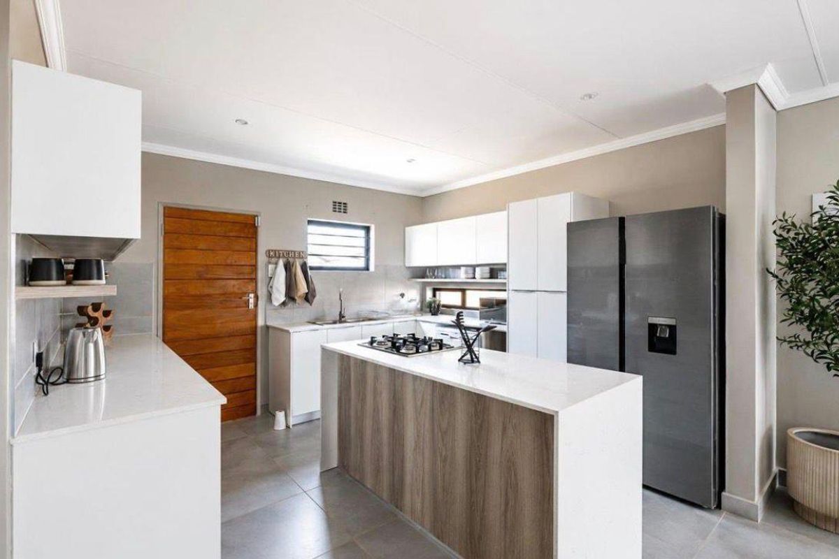 NEW DEVELOPMENT | LION PRIDE SECURITY ESTATE 3 Bed | 2 Bath | No Transfer Fees - Photo 4