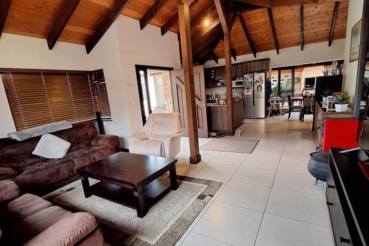 Swakopmund- For Sale-N$3 675 000 - Photo 5