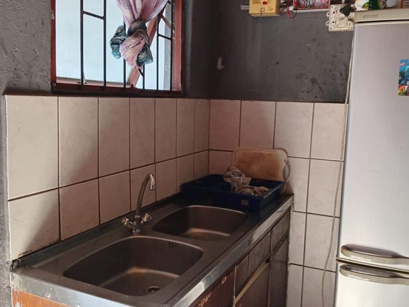 For Sale: Semi-Detached Double Storey Property in Delft Leiden – R450,000 - Photo 7