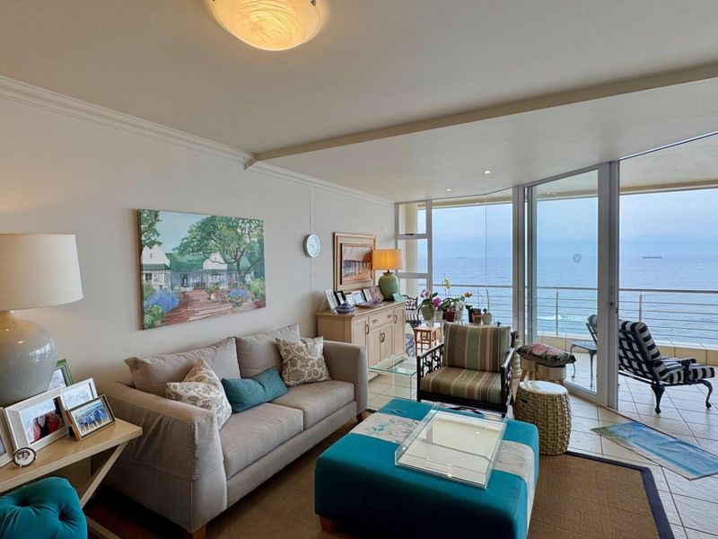 Exclusive Coastal Luxury - Photo 9