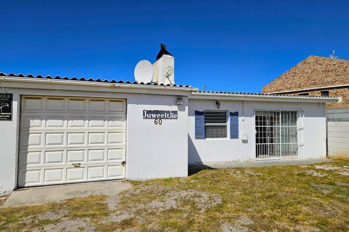“Juweeltjie” – A True Gem in Pearly Beach Offering Dual Living - Photo 2