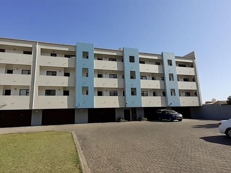 2 Bedrooms Furnished Apartment To Rent in Lagoon - Photo 2