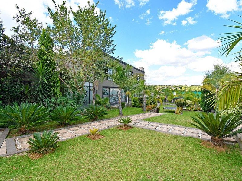 5 Bedroom Luxury Home for Sale in Blue Valley Golf Estate - Photo 8