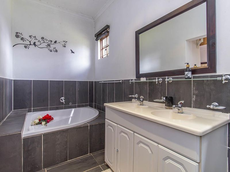 It’s All About Location! - Photo 10