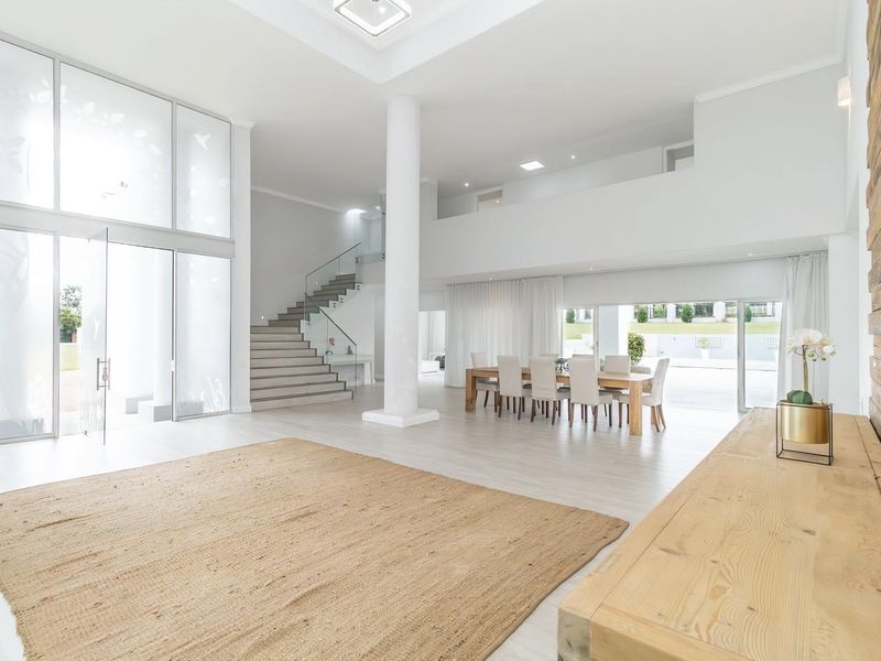 Sun-kissed country Estate family home - Photo 7