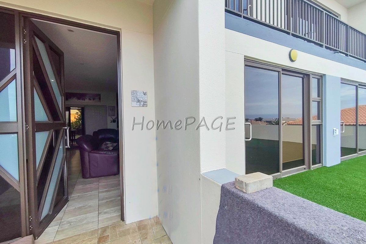 Dolphin  Beach, Walvis Bay:  High-Lying 5 Bedr Home is for Sale - Photo 5