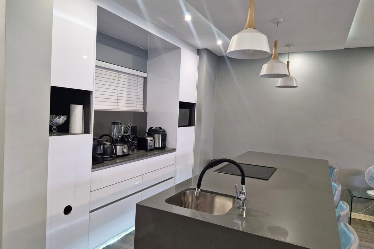 Renovated Top to Toe! Includes all furniture!! - Photo 4