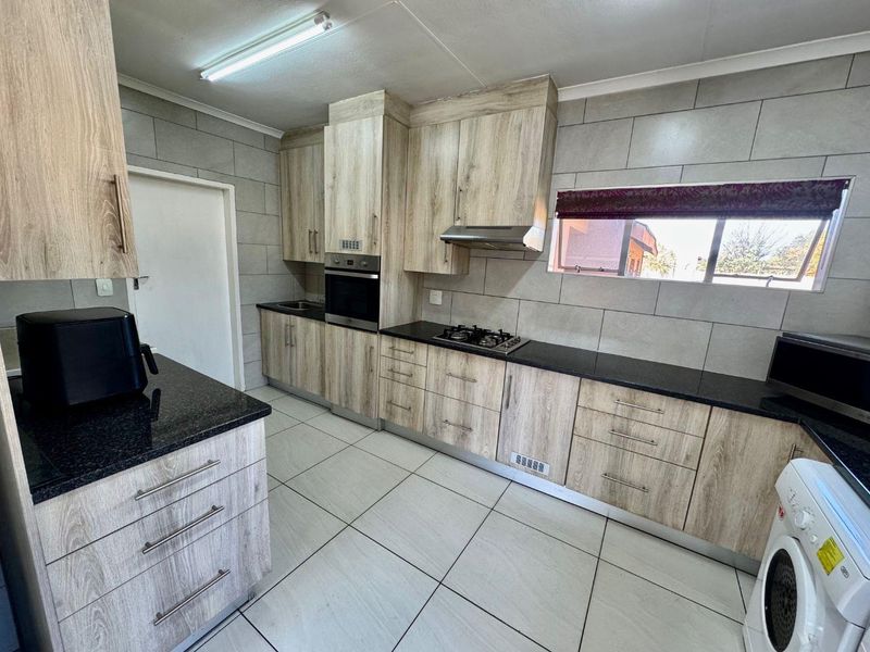 Small Holding In Bredell - Photo 8