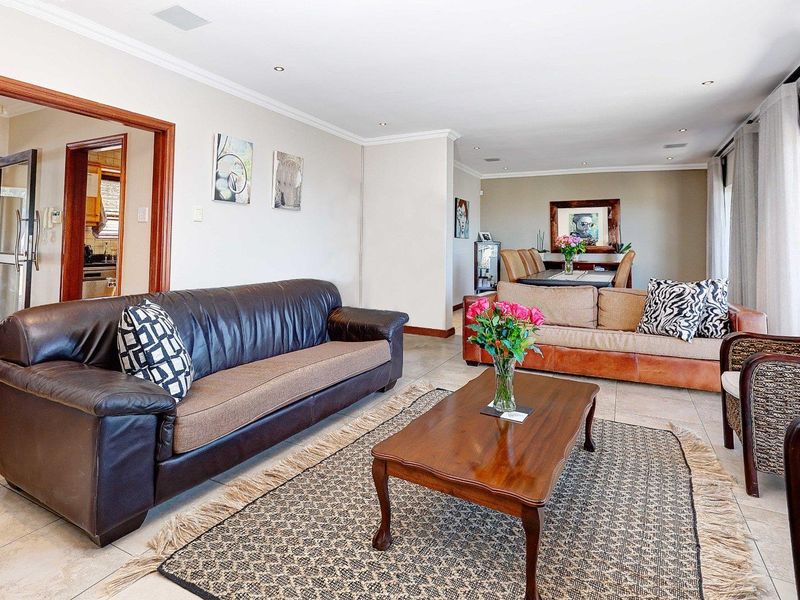 A Home of Stature, Sunlight &  Views - Photo 5