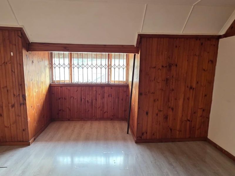 1 Bedroom Cottage on Shared Property - Photo 7