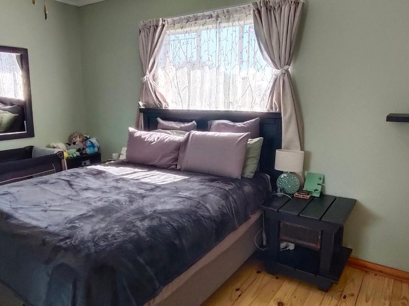 FAMILY HOME WITH A 2 BEDROOM FLATLET IN BRACKENDOWNS - Photo 6