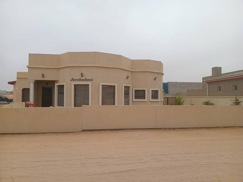 BEAUTIFUL WELL-MAINTAINED HOUSE FOR SALE IN HENTIES BAY – SOUTH DUNE - Photo 3