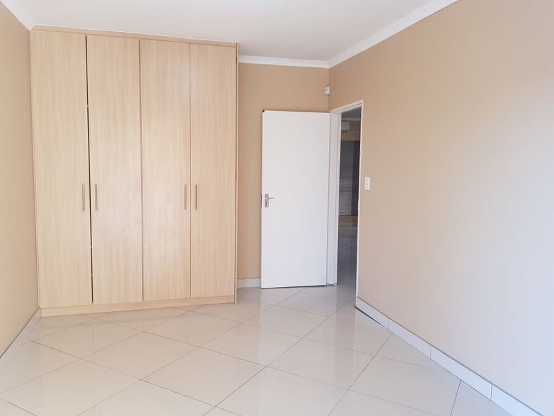 Spacious 2-Bedroom Apartment For Sale - Photo 5