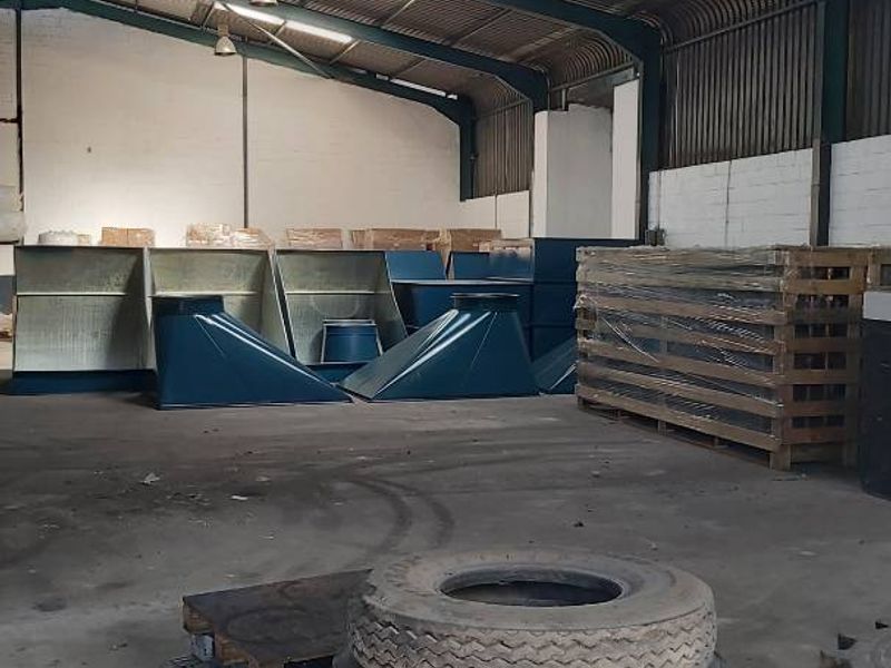 Warehouse/storage/distribution facility to let in Sidwell. - Photo 8