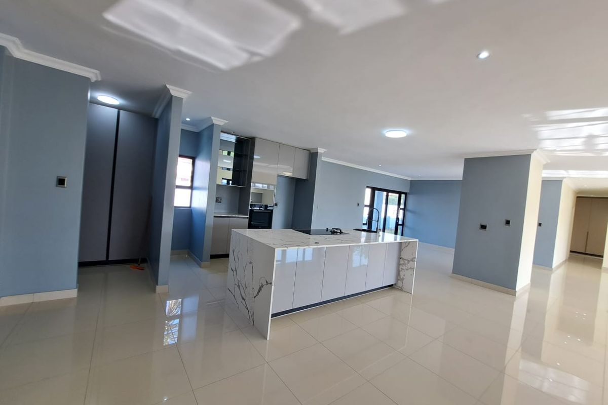 3 bedroom house - Photo 3