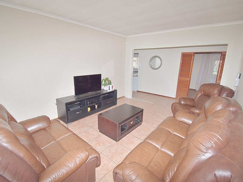 Welcome to your dream home - Photo 5