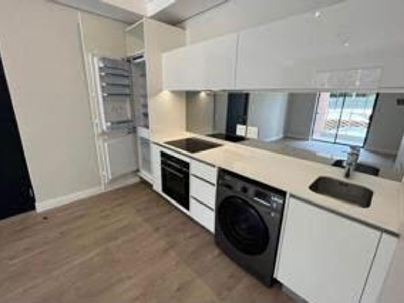 Modern 1 Bedroom for Sale - Photo 8