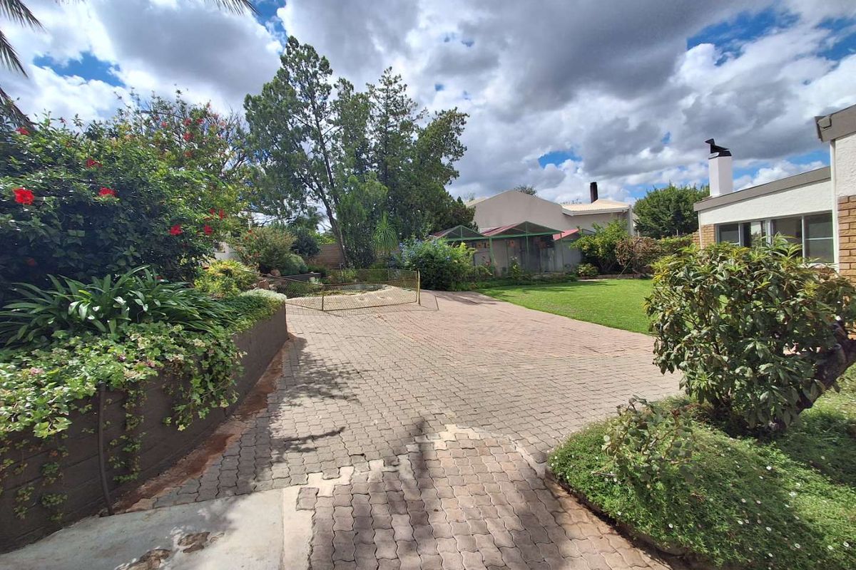 Exceptional Family Home Offering Space, Comfort, and Flexibility - Photo 4