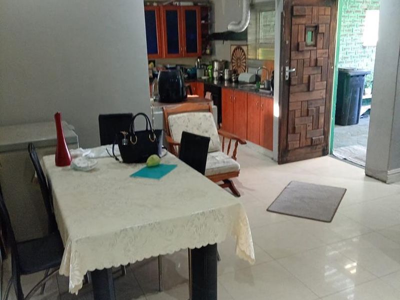 4 Bedroom Family Home For Sale!!! - Photo 3