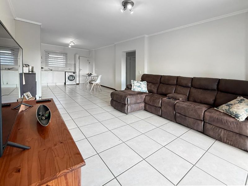 Beautiful 2 Bedroom Apartment in Excellent Estate - Photo 8