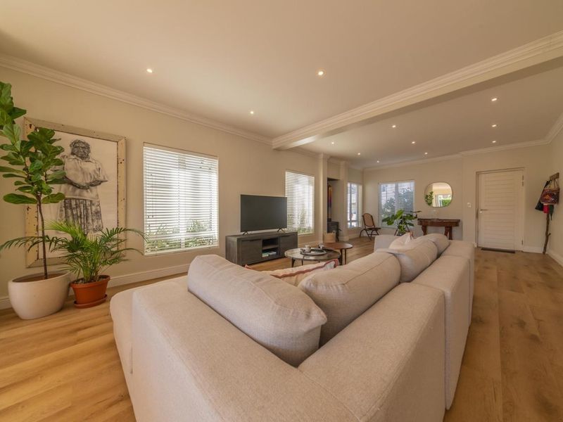 Beautiful 3-Bedroom Home in a Secure Country Estate - Just Outside Stellenbosch - Photo 3