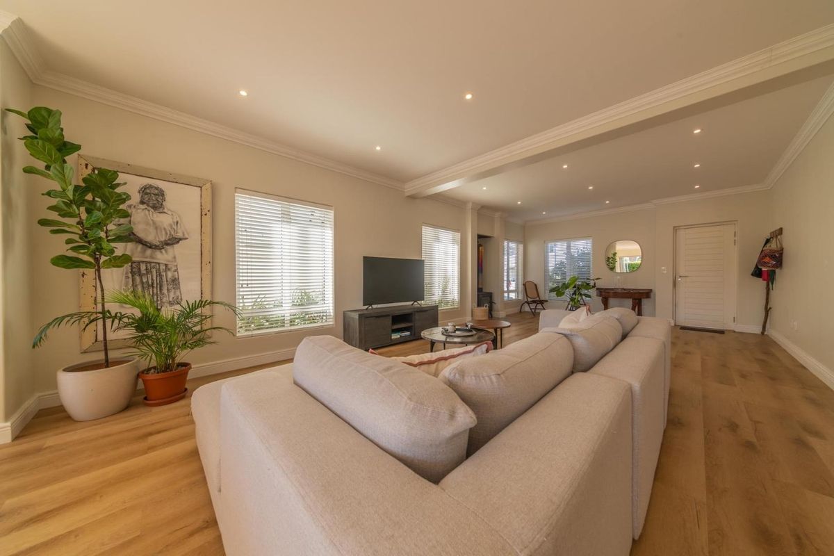 Beautiful 3-Bedroom Home in a Secure Country Estate - Just Outside Stellenbosch - Photo 3