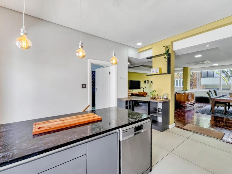 Super spacious furnished 3 bed apartment with 3 parkings - Photo 9