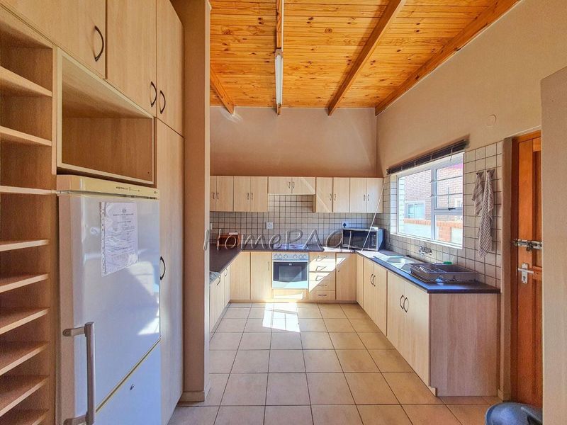 Ext 6, Henties Bay:  Neat rock face home in Spitzkoppe street with 2 flats - Photo 9