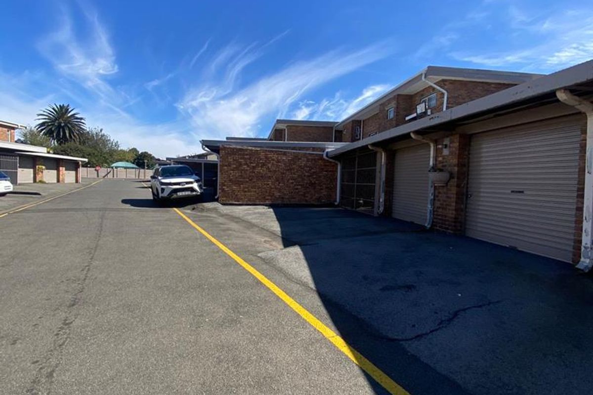 Two Bedroom Unit for Rent - Photo 4