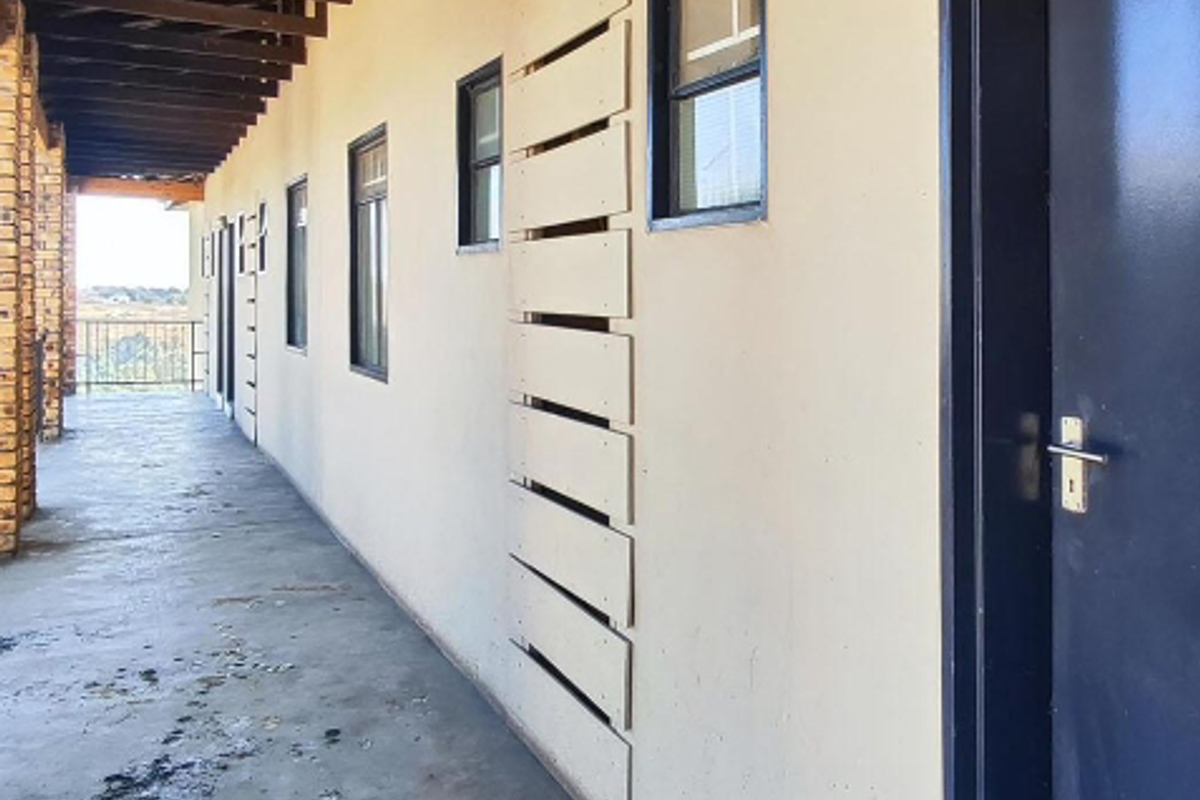 Sunny And Cosy - Photo 2