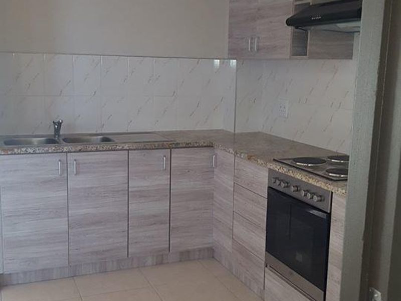 2 Bedroom Townnhouse in secure complex for sale in Walvis Bay for N$1 350 000.00 - Photo 7