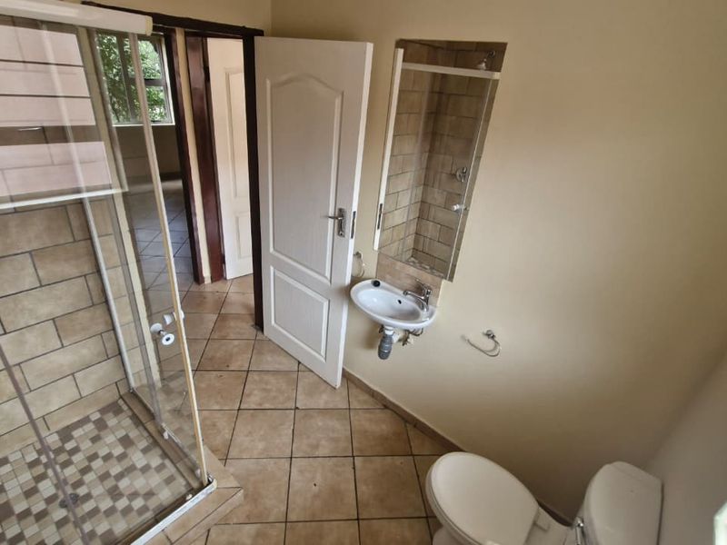 2-Bedroom Gem: Sleek Urban Living at Nehemiah, Kempton Park - Photo 10