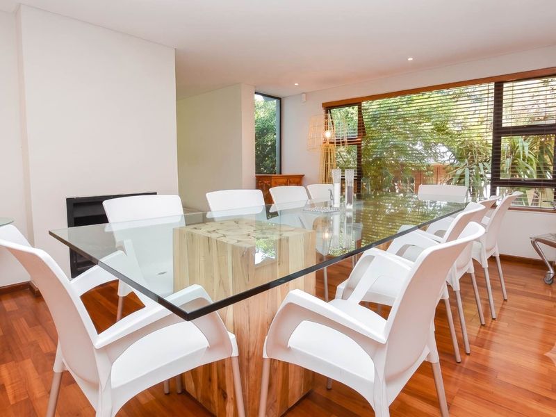 Exceptionally spacious and modern family home - Photo 5