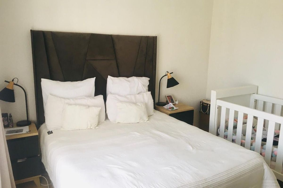 **Charming 3-Bedroom Home in Ormonde Complex**with outside room and toilet - Photo 5