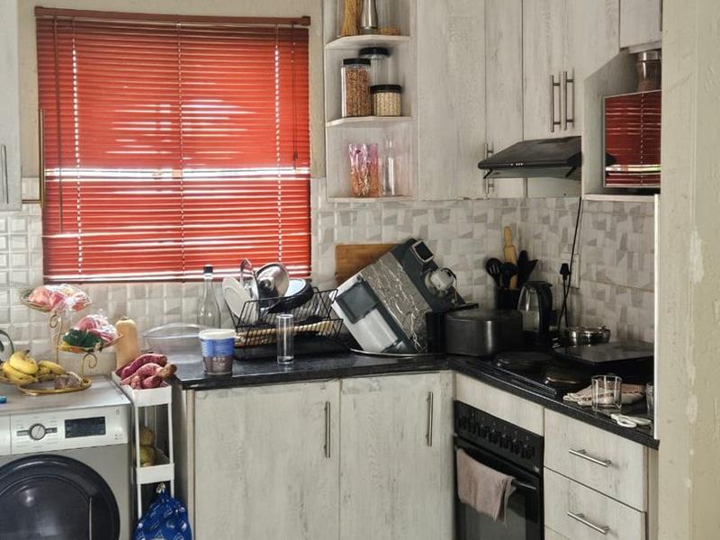 Prime Investment Opportunity in Park Square - Photo 3