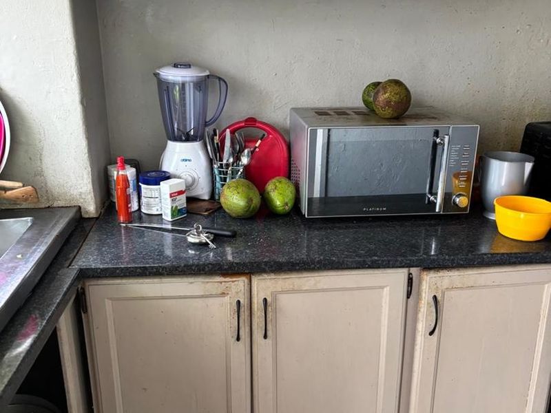 A lovely unit is ready for a new owner. - Photo 6