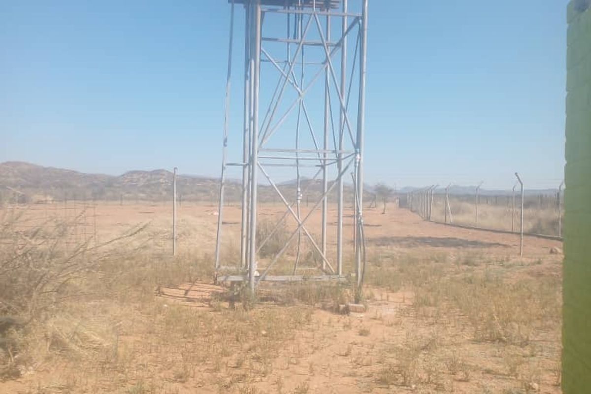 small holding Farm house for sale near Windhoek - Photo 2