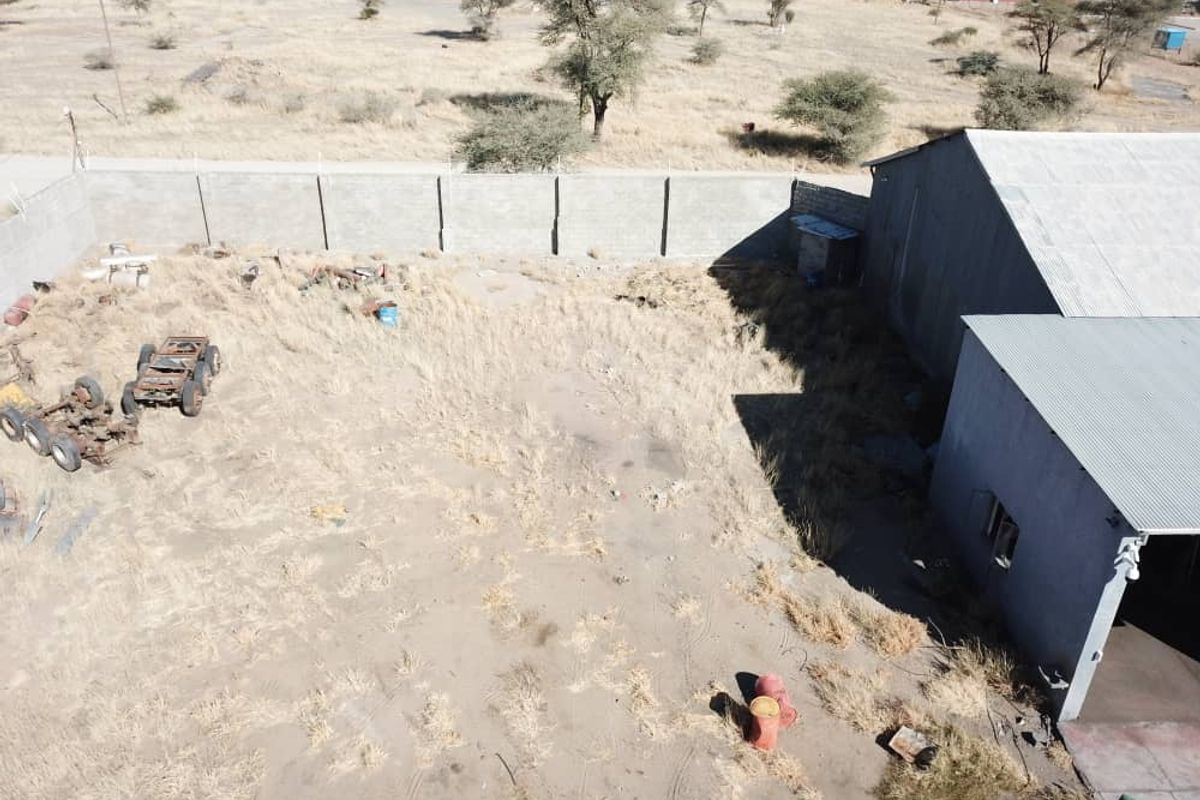 Industrial Property  & Warehouse - Photo 3