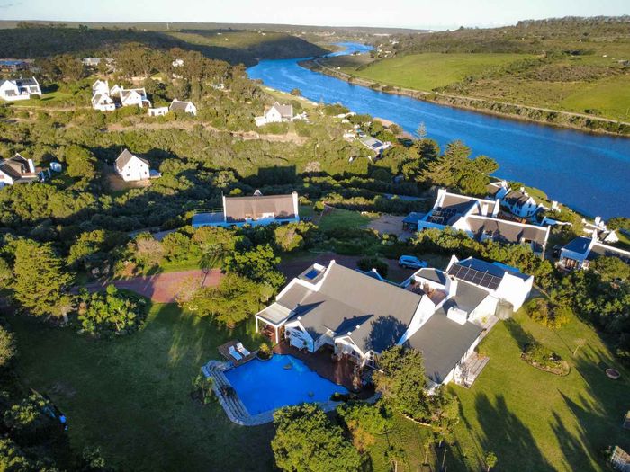 Property #2504347, House For Sale in Stilbaai Oos