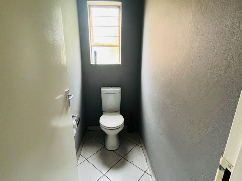 Safe family home - Photo 7