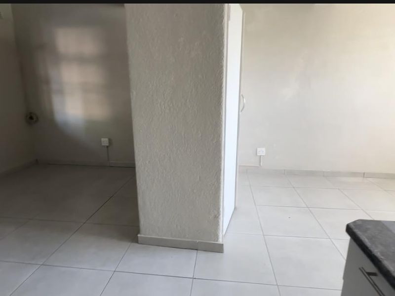 Modern Ground Floor 1-Bedroom Apartment to Rent in Popular Villa Barcelona, Albertville/Newlands - Photo 8