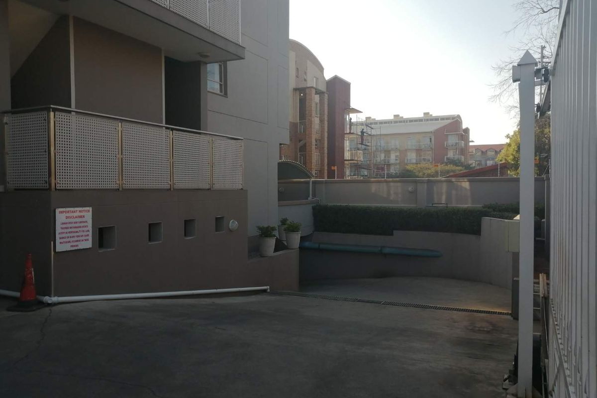 2 Bedroom to rent in Hatfield - Photo 4
