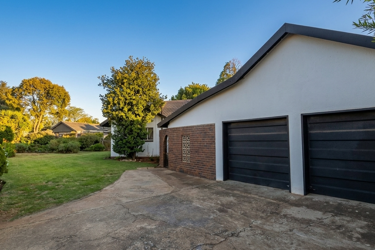 Spacious 3-Bed Home on Huge 1,487 sqm Plot – Perfect for Families - Photo 2