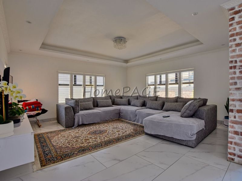 Dunes (Border with Kramersdorf):  Beautiful, Spacious, Upmarket 5 Bedr Home is for Sale - Photo 7