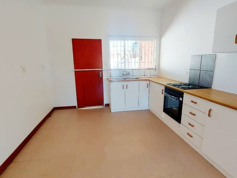 Khomasdal - Francis Court - 2 bedroom - Photo 2