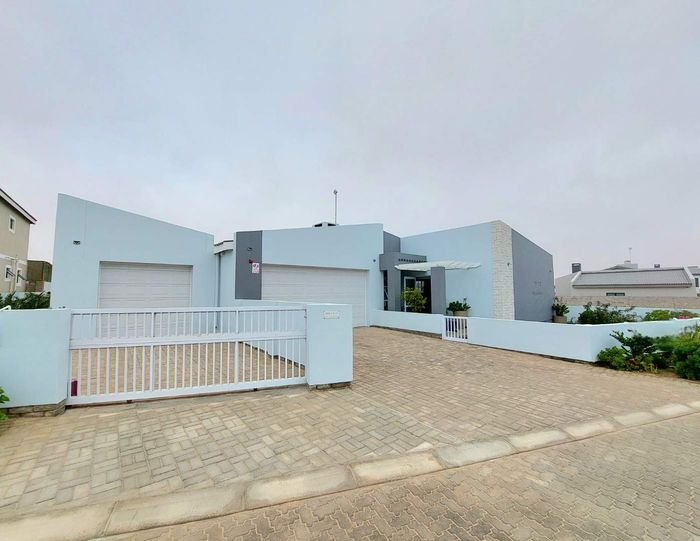 Property #2403728, House For Sale in Sunbay