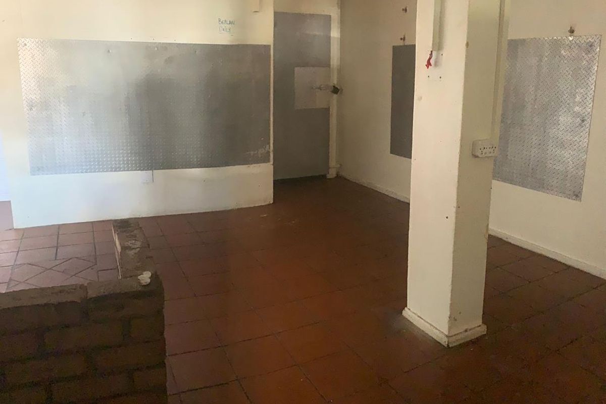 **Prime Retail Space Available on Busy Street** - Photo 4