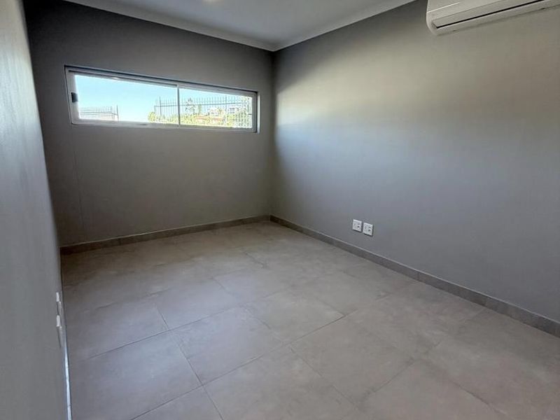 Eros- To Let-N$20 000 - Photo 2