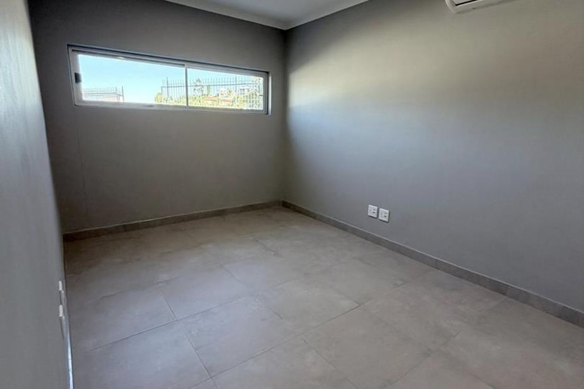 Eros- To Let-N$20 000 - Photo 2